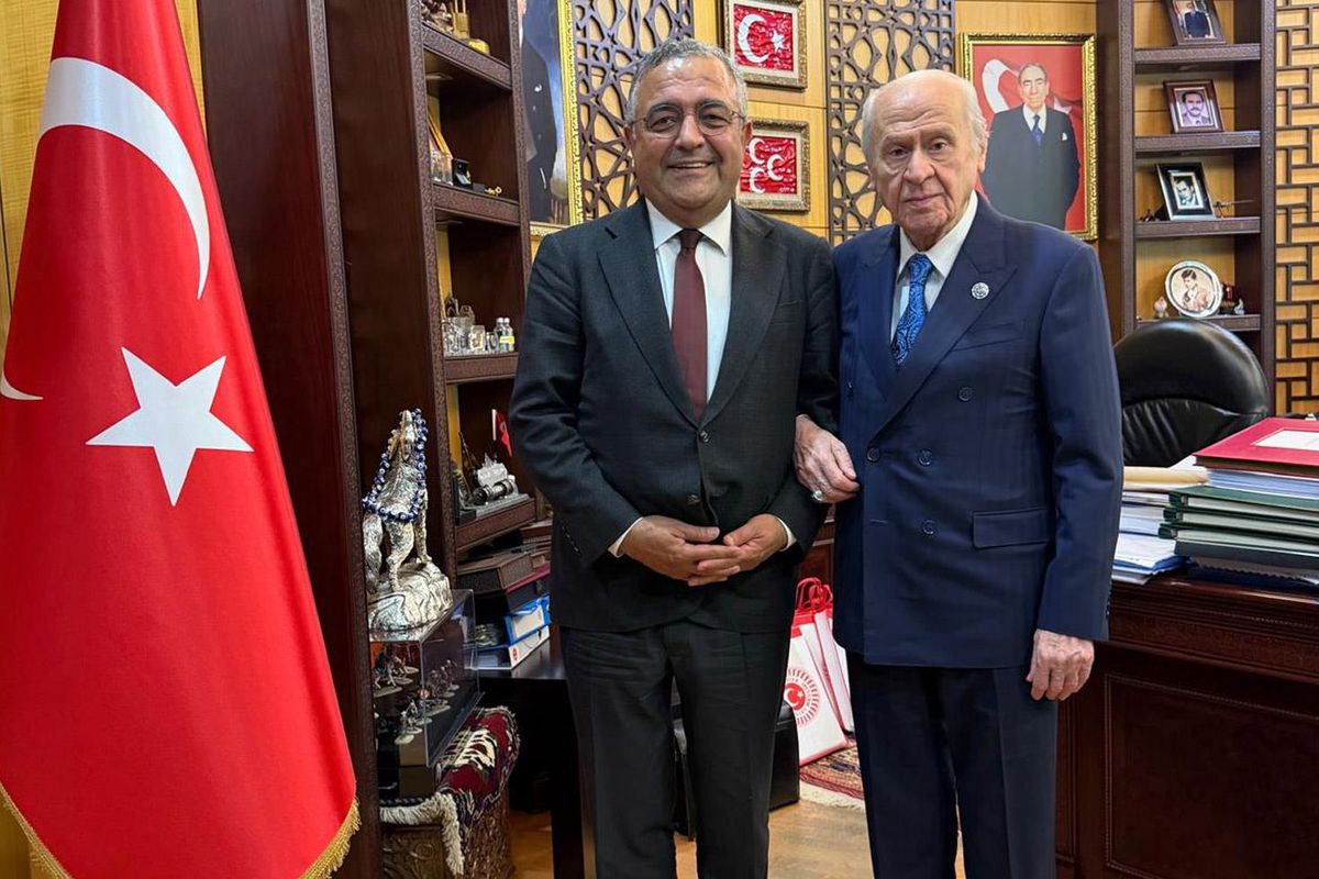 Kol Kola Verdikleri Poz Çok Konuşuldu! Bahçeli ile Tanrıkulu Görüşmesinin Perde Arkası