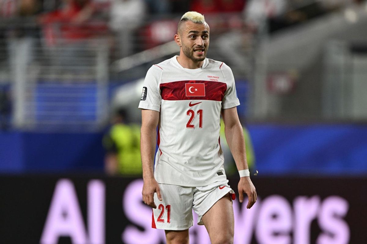 Barış Alper Yılmaz'dan Taraftar Protestosuna Olay Yanıt! Dünya Kupası Hayali Erken Biterken...