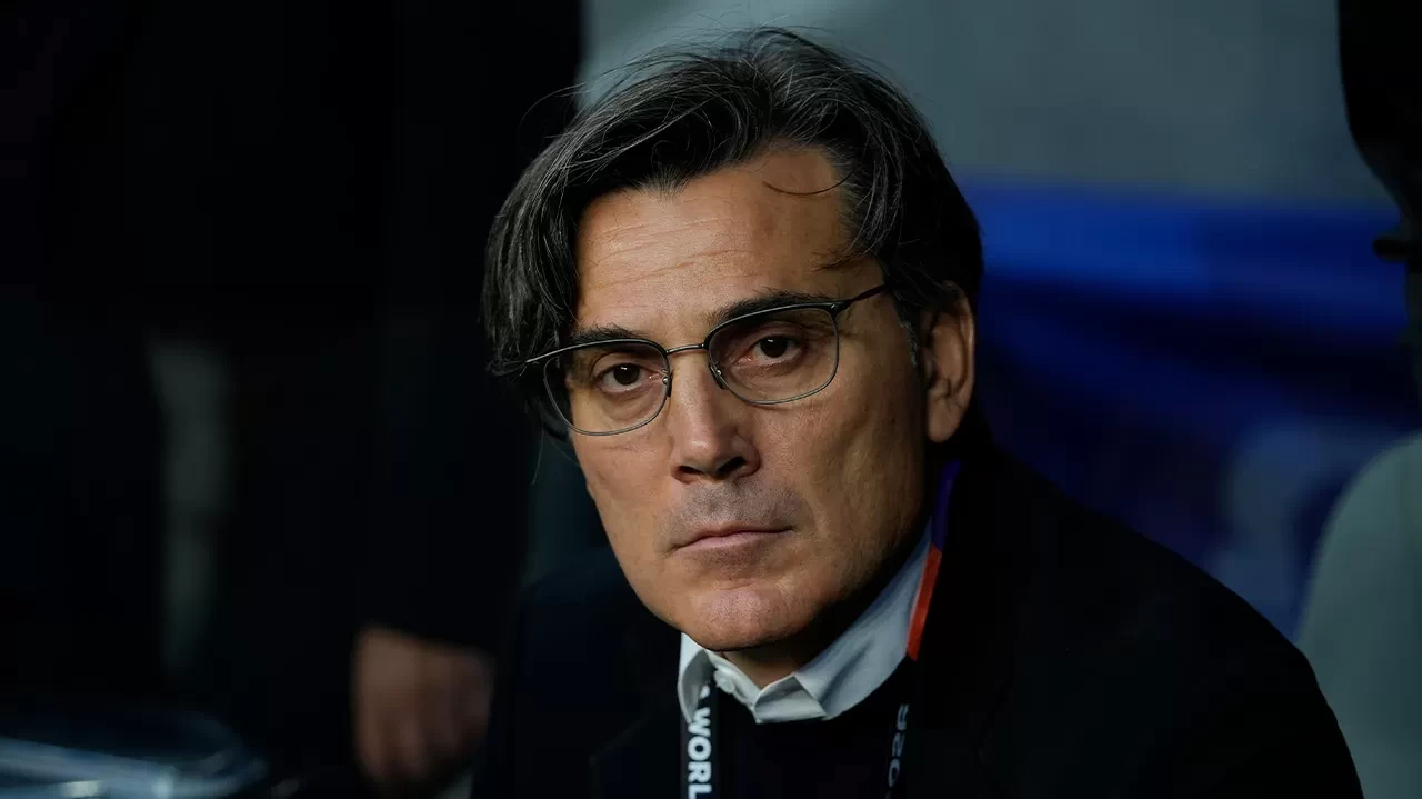 Vincenzo Montella'dan Dünya Kupası Vedasında Çarpıcı Mesaj! "Başımız Dik Ülkemize Döneceğiz"