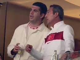 Ali Koç Tribünde Kameralara Takıldı! ABD Maçındaki Görüntüleri