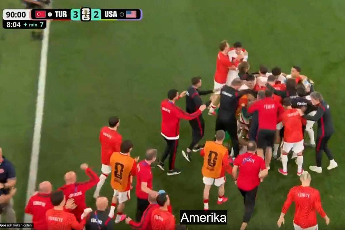 A Milli Takımın Gol Sevinci Tartışma Yarattı! Son Dakika Coşkusu Sosyal Medyayı İkiye Böldü