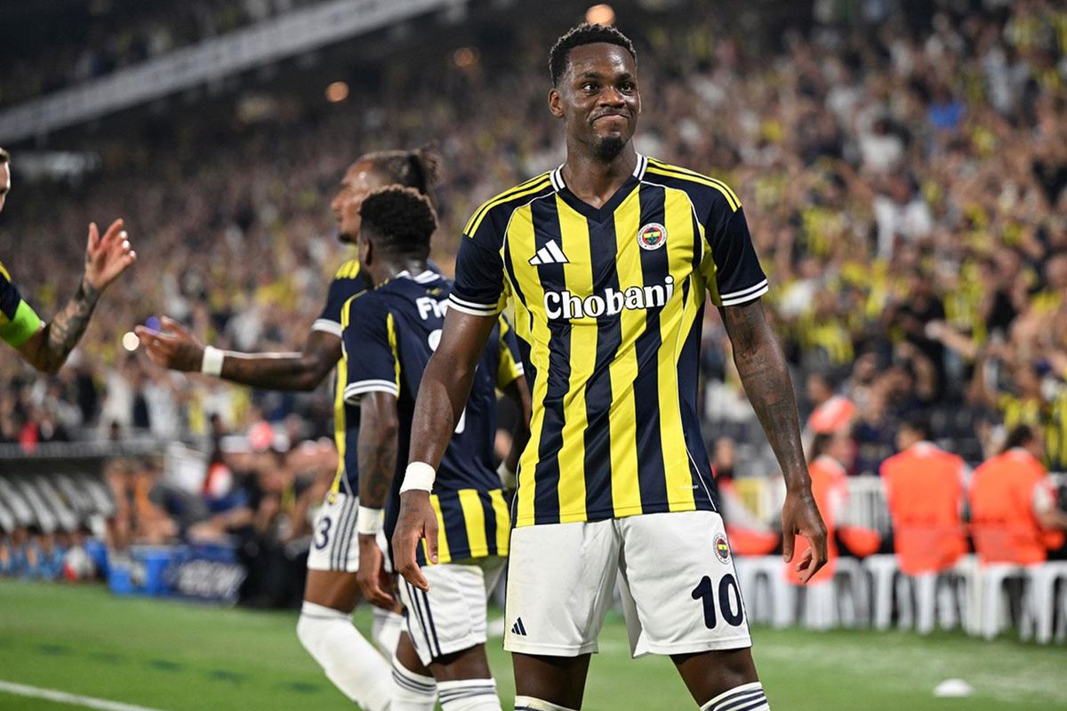 Galatasaray'da Jhon Duran Gelişmesi! Maaşı ve Transfer Detayları Ortaya Çıktı