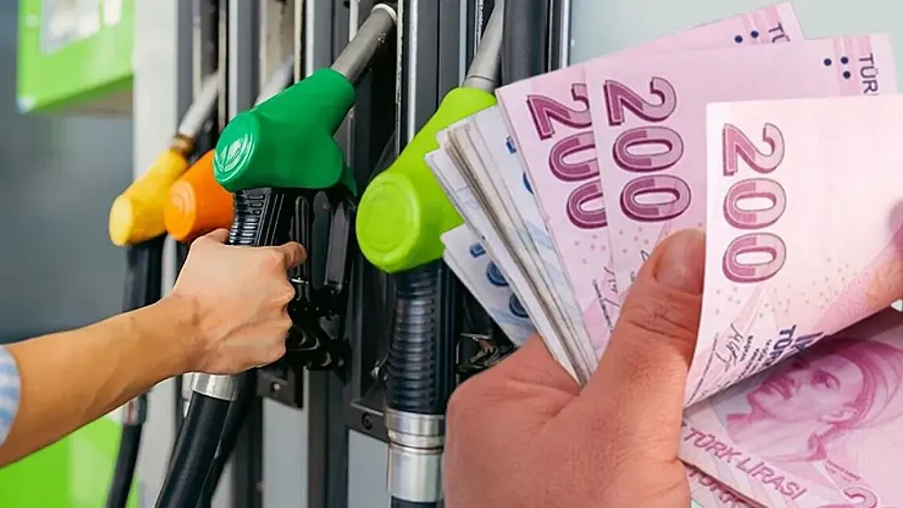 Akaryakıtta Sürpriz Gelişme! Beklenen İndirim Yerini Benzin Zammına Bıraktı