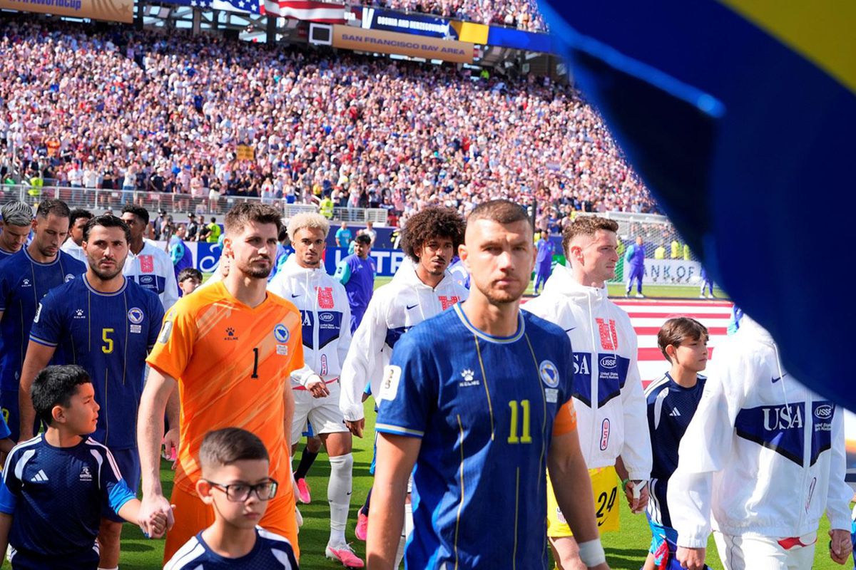 Dünya Kupası'nda Bir Devrin Sonu! Edin Dzeko Son Maçına Çıktı