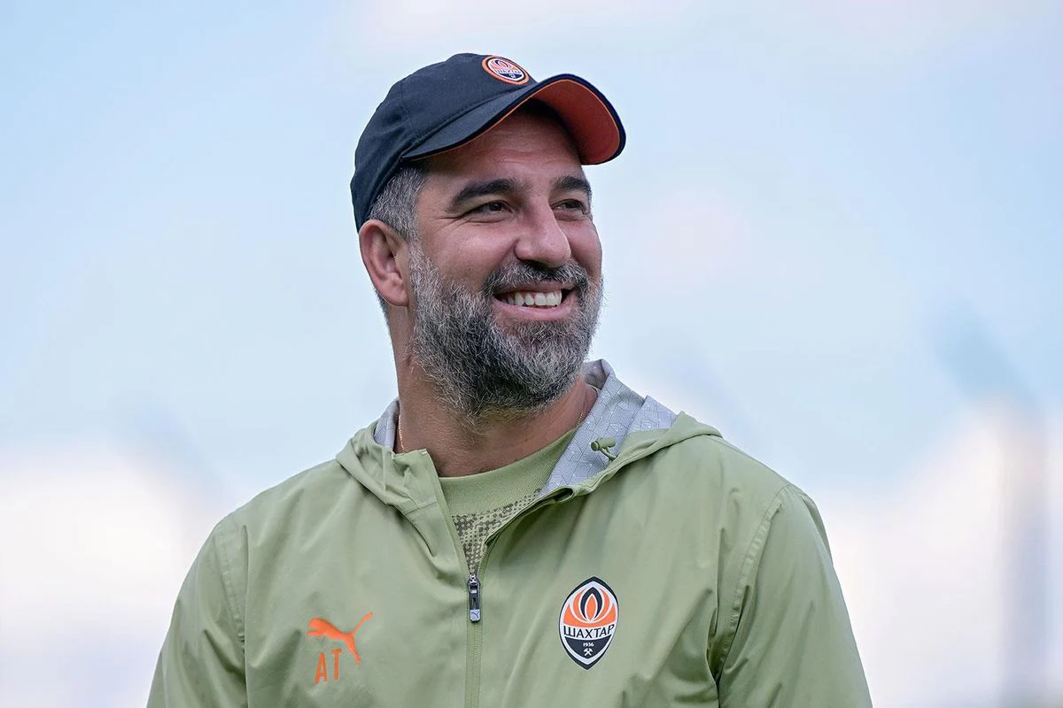 Arda Turan'dan Messi-Ronaldo Tartışmasına Olay Sözler! "O Kişiyle Futbol Konuşmam"