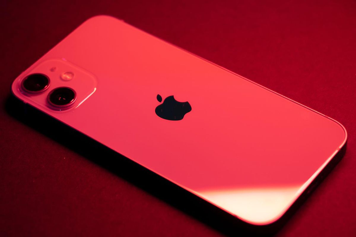 Apple'dan 2027 İçin Dev Hamle! En Az 5 Yeni iPhone ve Katlanabilir Model Geliyor
