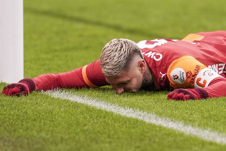 Mauro Icardi Dönemi Resmen Kapandı! Galatasaray'da Yeni 9 Numara Açıklandı