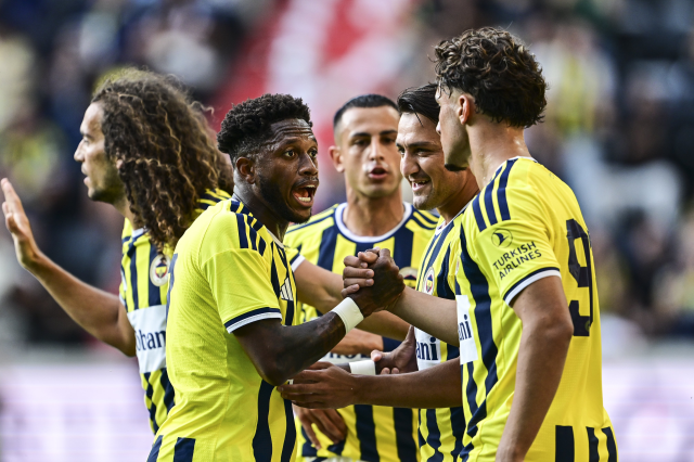 Fenerbahçe'den Avusturya'da 5 Gollü Gövde Gösterisi! Admira Wacker'e Fark Attı