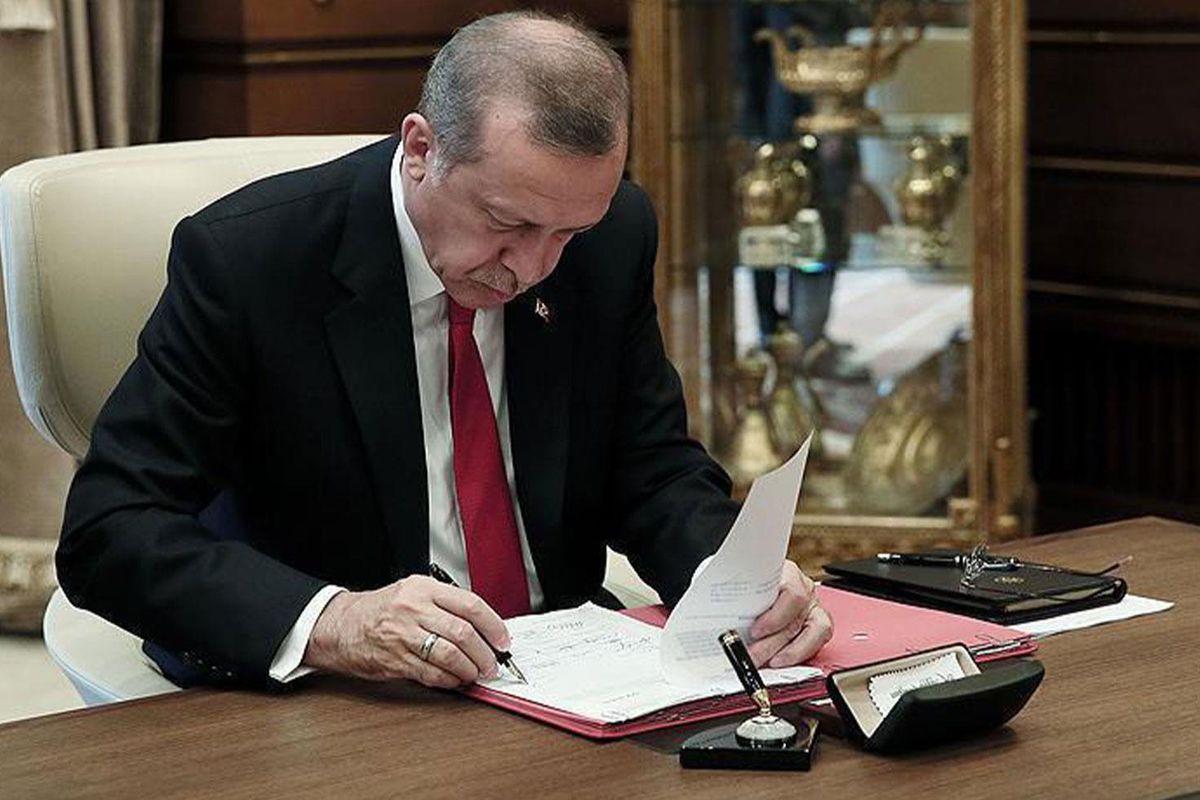 Cumhurbaşkanı Erdoğan’ın İmzasıyla Yayımlandı: Çok Sayıda Bakanlıkta Atama ve Görevden Alma