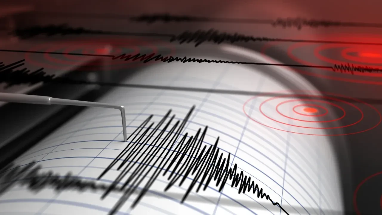Sivas'ta Korkutan Deprem! Gürün'de Sarsıntı Çevre İlçelerde Hissedildi