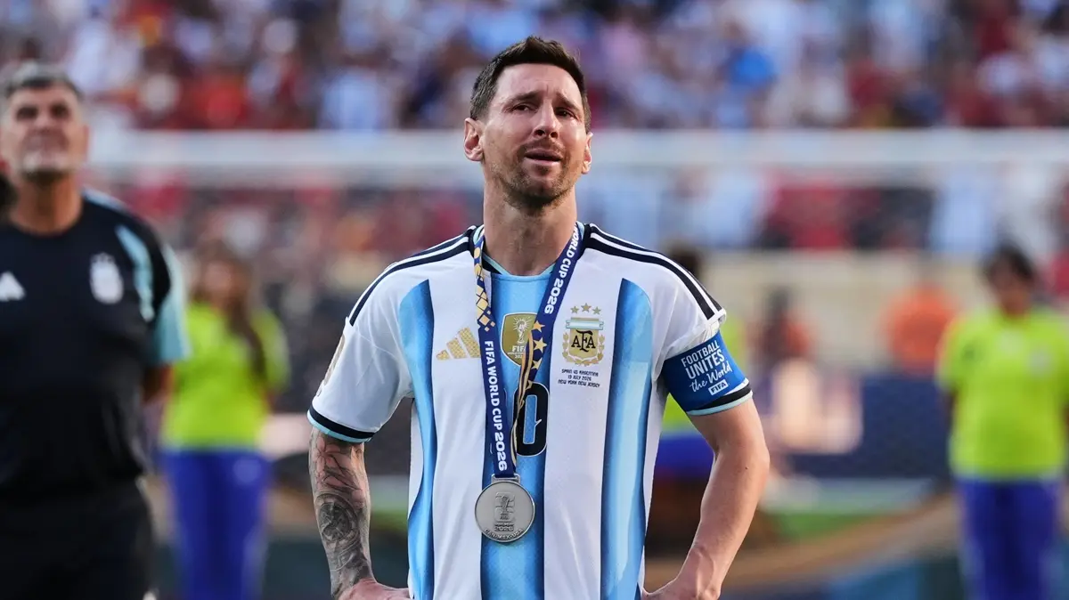 Üst Üste İkinci Final De Yetmedi! Lionel Messi Şampiyon İspanya'yı Canlı Yayında Tebrik Etti