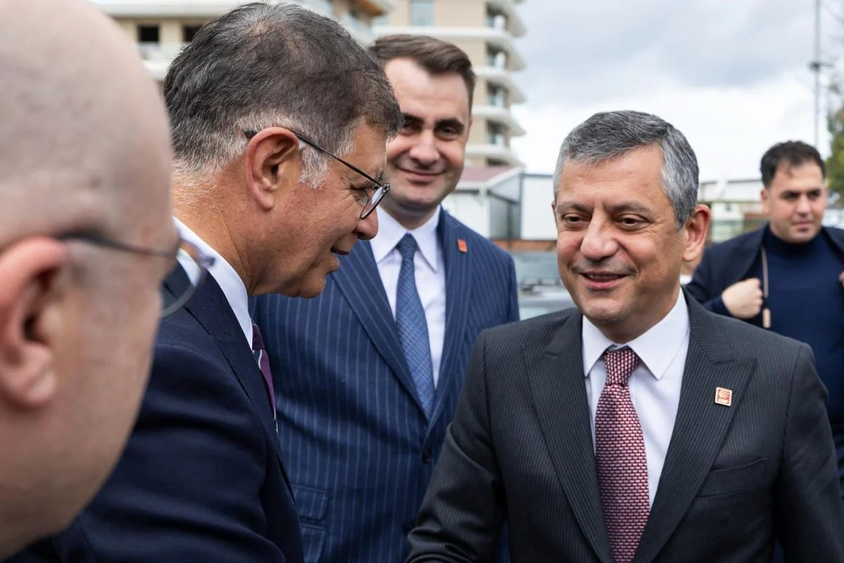 Cemil Tugay’dan Özgür Özel’e Sürpriz 'U Dönüşü': "Yeni Partiye Katılmayacağım!"