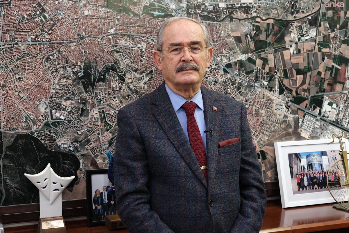 CHP Defterini Kapattı: Yılmaz Büyükerşen’den Şok İstifa Kararı!
