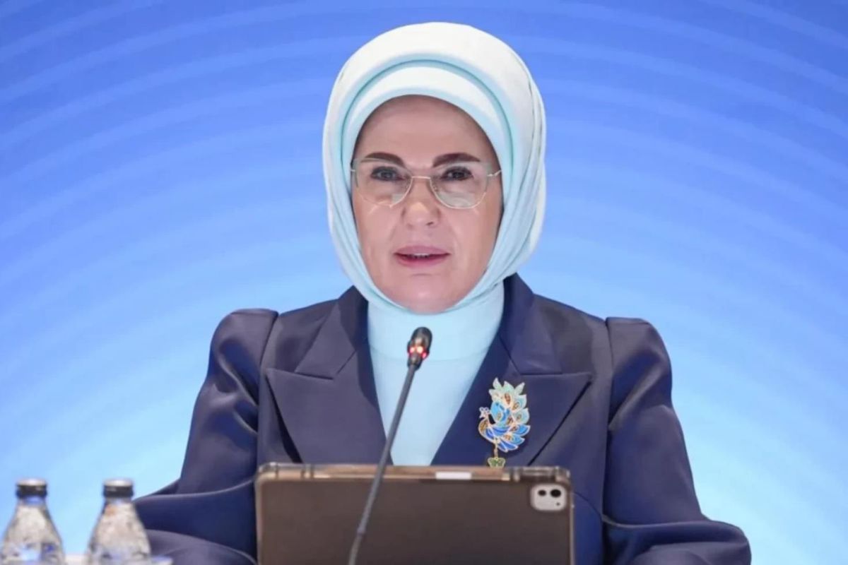 Emine Erdoğan’dan Tarihi Van Gölü Çağrısı: "Bu Güzelliği Korumak Ortak Bir Vazifedir!"