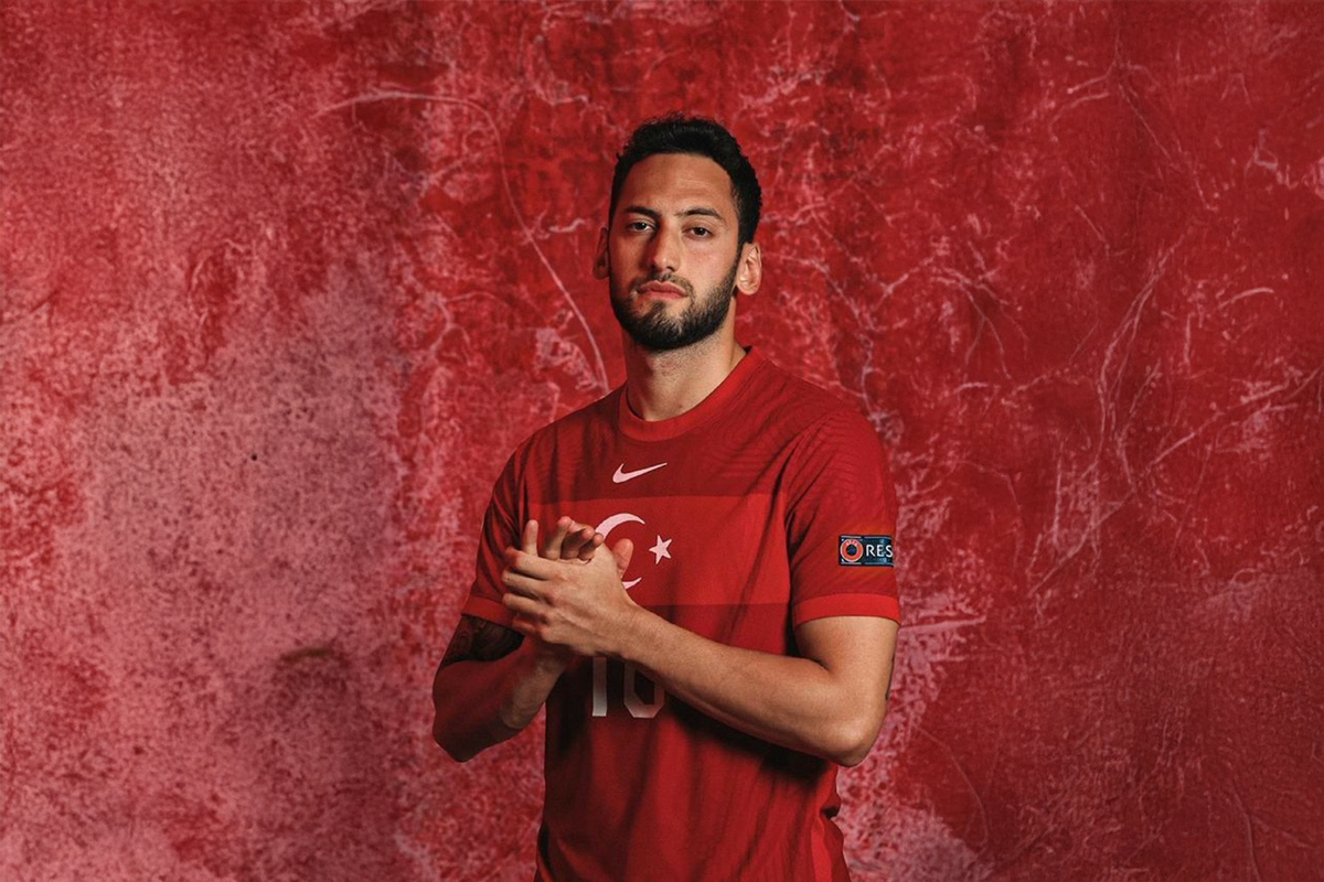Lüks Tatil Beldelerine Sünger Çekti: Hakan Çalhanoğlu Soluğu Memleketi Bayburt'ta Aldı!