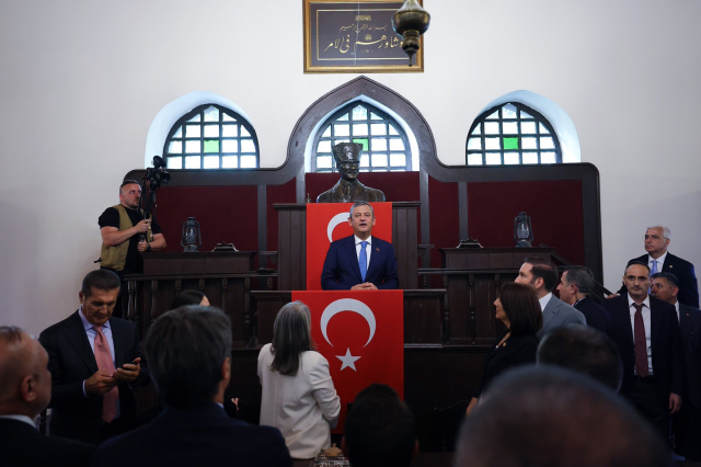 Yeni Parti Lideri Özgür Özel’den İddialı İlk Açıklama!