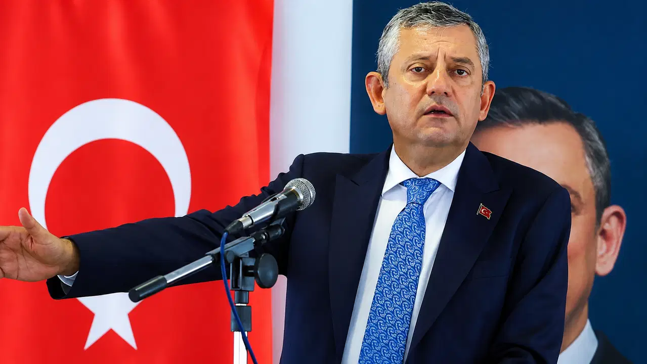 Özgür Özel Eski Sistemle İpleri Tamamen Kopardı!
