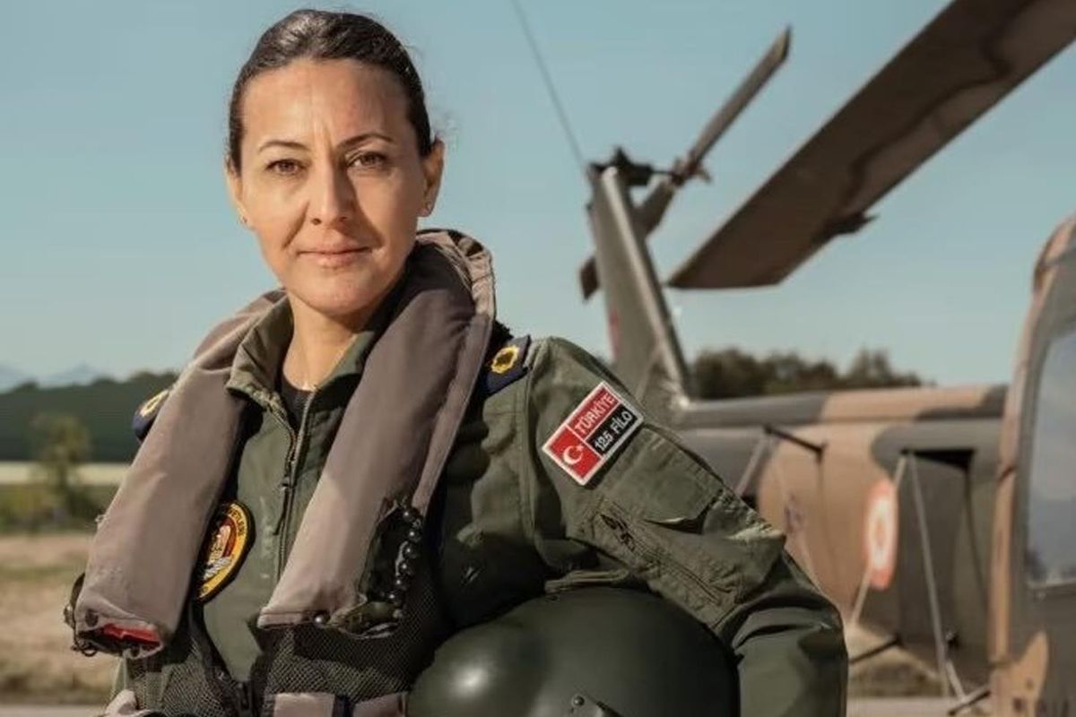 Hava Kuvvetleri’nde Tarihi An: İlk Kadın "Paşa" Özlem Karapınar Tuğgeneral Oldu!