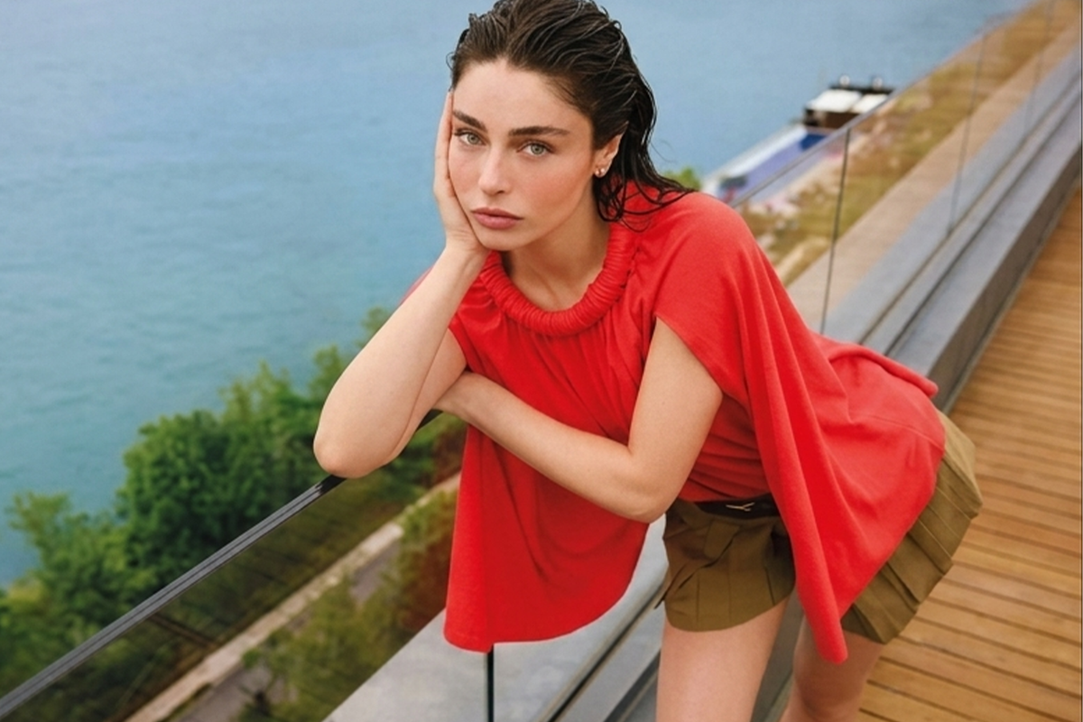 Kamera Önünden Kamera Arkasına! Ayça Ayşin Turan Film Kamerasının Başına Geçti!