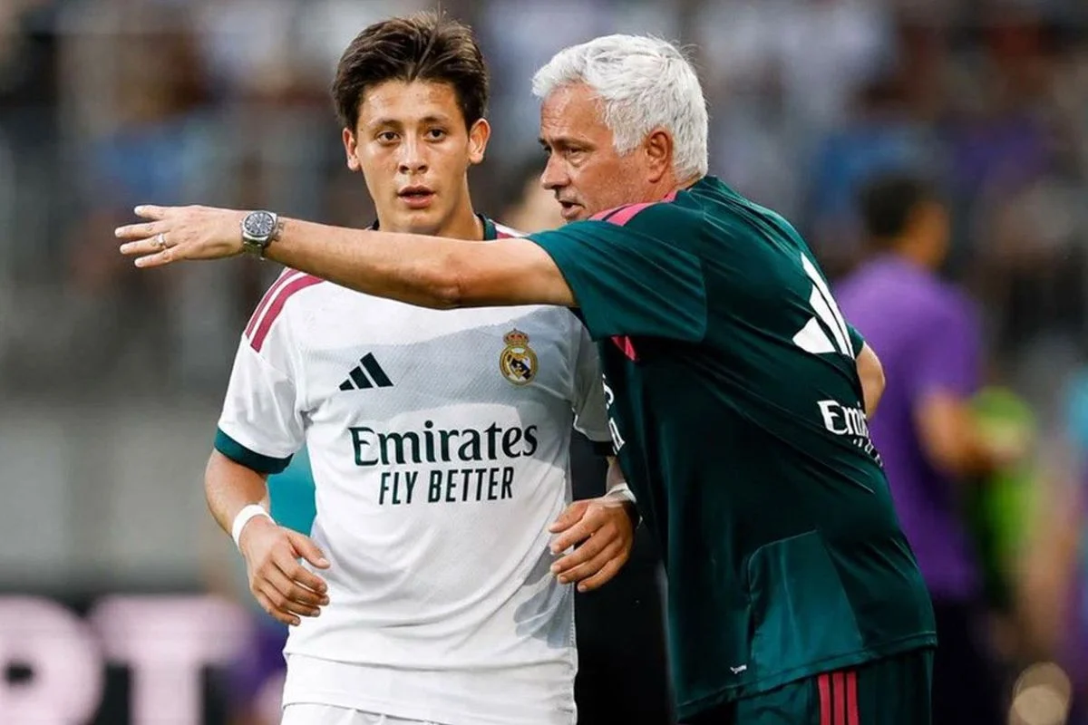 Mourinho Real Madrid'e Kupayla Döndü! Arda Güler İlk 11'de Sahaya Çıktı