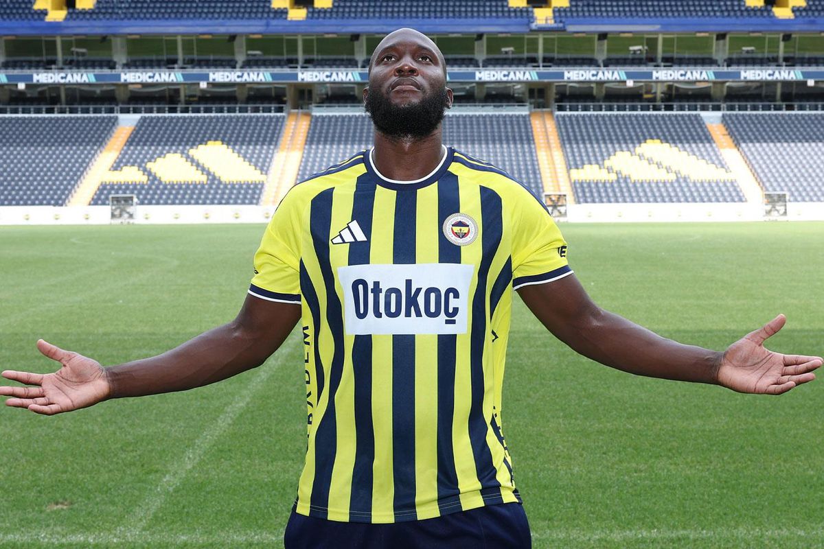 Fenerbahçe'nin Yeni Golcüsü Lukaku'nun Forma Numarası Netleşti! İmza Töreninde Ortaya Çıktı