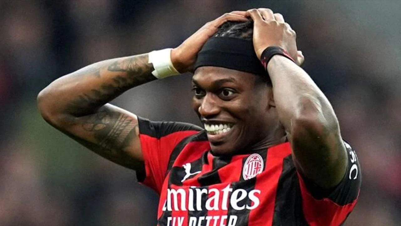 Galatasaray'a Rafael Leao Müjdesi! Milan'ın Bonservis Kararı Transferde Dengeleri Değiştirdi
