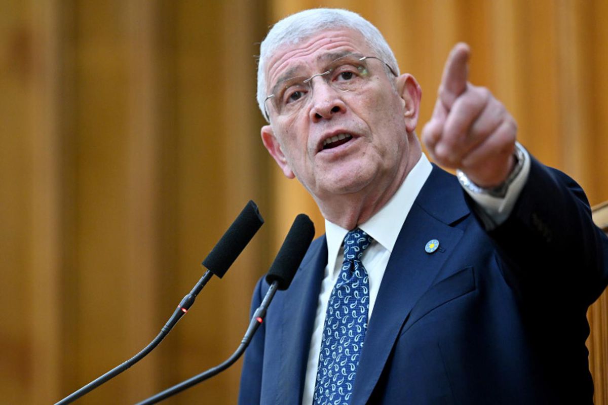 İYİ Parti'de 24 Saatte İki İstifa! Müsavat Dervişoğlu Sessizliğini Çok Sert Sözlerle Bozdu