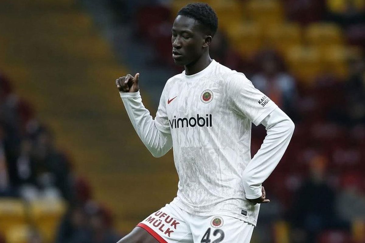Gençlerbirliği'nden Premier Lig'e Transfer! Newcastle United 18 Yaşındaki Ousmane Diabate ile El Sıkıştı