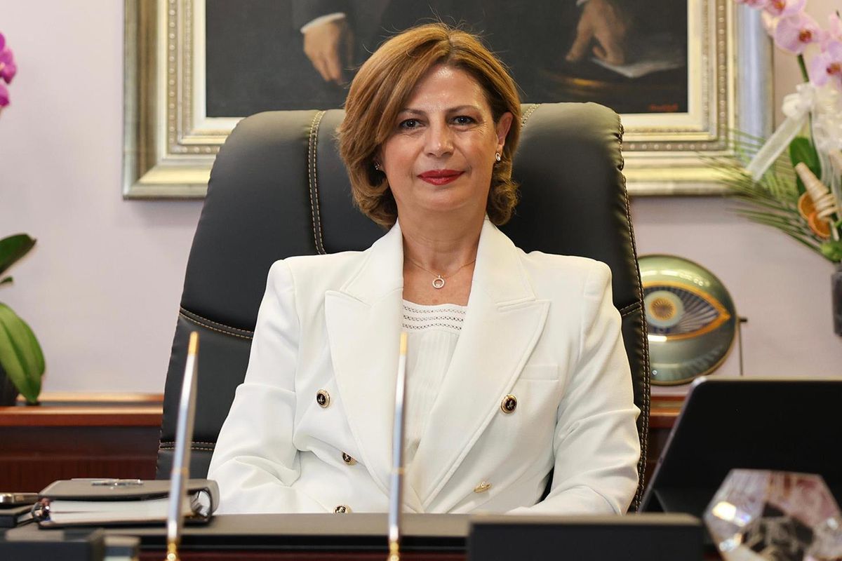 Eskişehir Siyasetinde Sürpriz Ayrılık: Ayşe Ünlüce CHP’den İstifa Ederek Yeni Parti’ye Katıldı