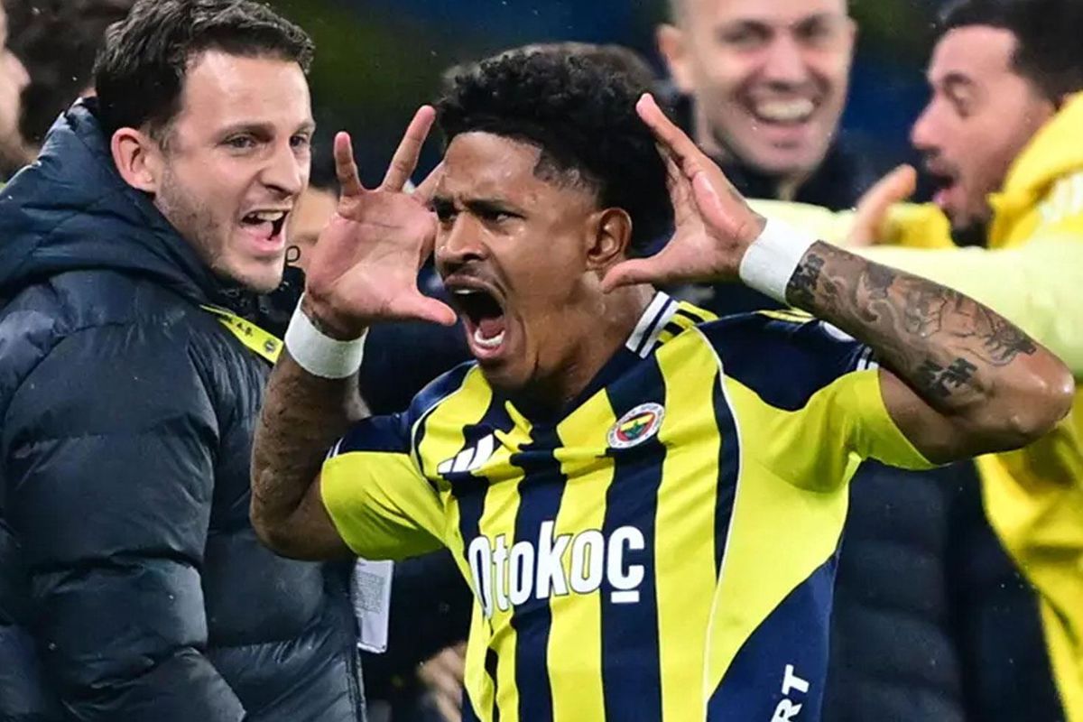 Jayden Oosterwolde Roma ile Anlaştı! Fenerbahçe'nin Beklediği Transfer Bedeli Ortaya Çıktı