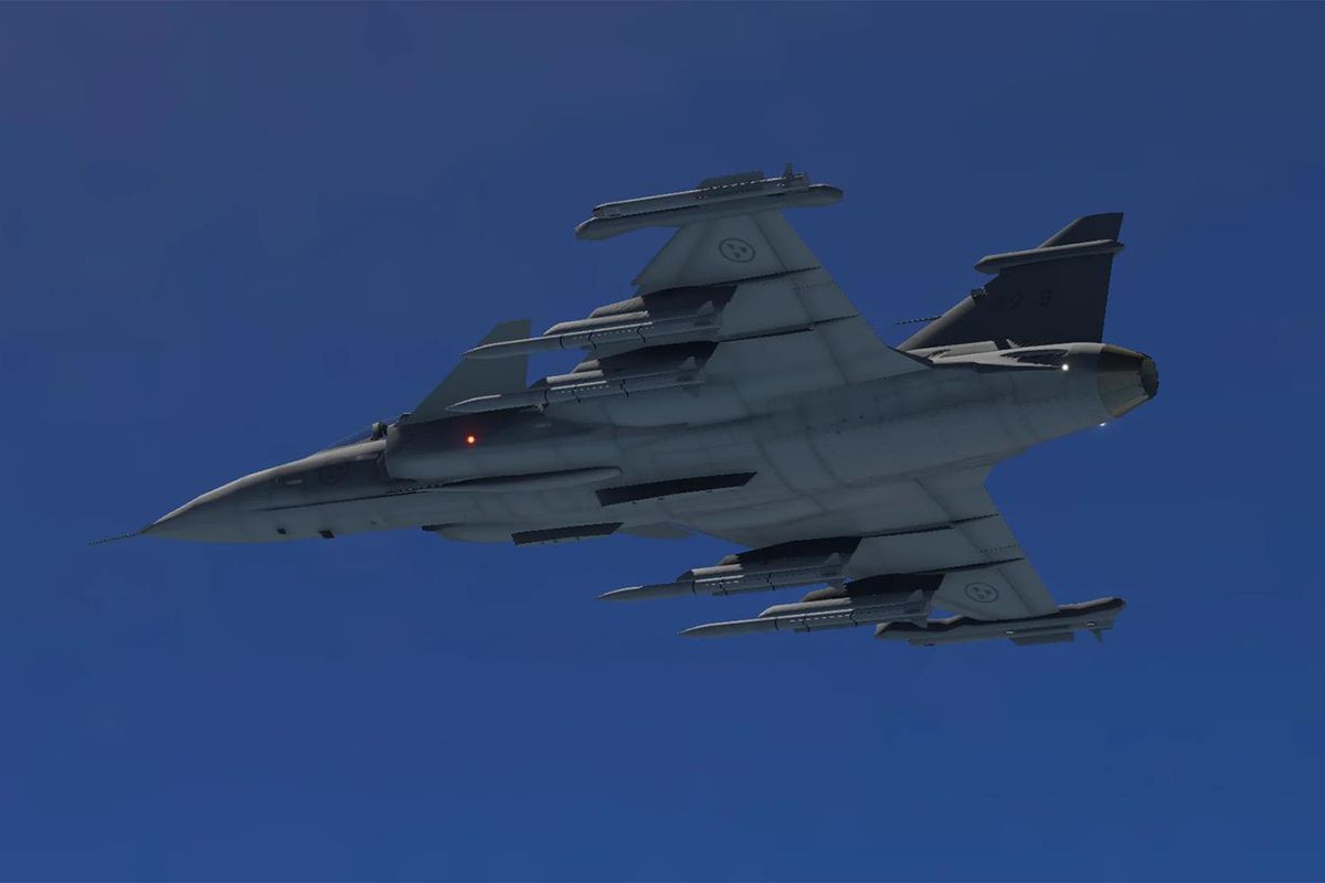 Macaristan'da Savaş Uçağı Düştü! Gripen'in Pilotu Son Anda Fırlatma Koltuğuyla Kurtuldu