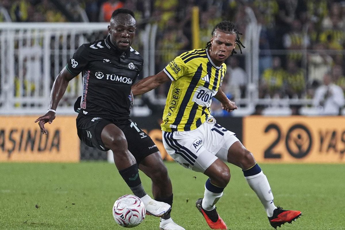 Fenerbahçe'nin Yıldızı Nathan Ake'ye Konyaspor Maçında Soğuk Duş! 6.1 Puanla Takımın En Düşüğü Oldu