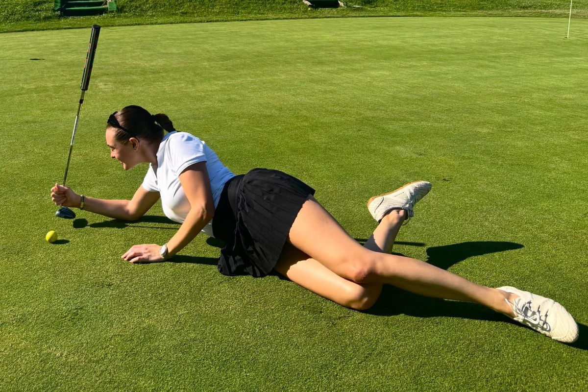 Melis Sezen'in Yeni Rotası Şaşırttı! Golf Sopasını Eline Aldı, O Anları Takipçileriyle Paylaştı