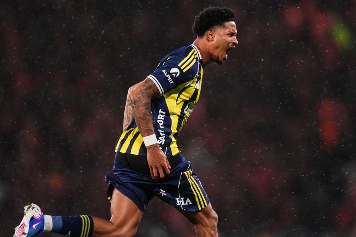 Jayden Oosterwolde Fenerbahçe'ye Veda Etti! Roma'ya Giderken Son Sözleri Taraftara Oldu