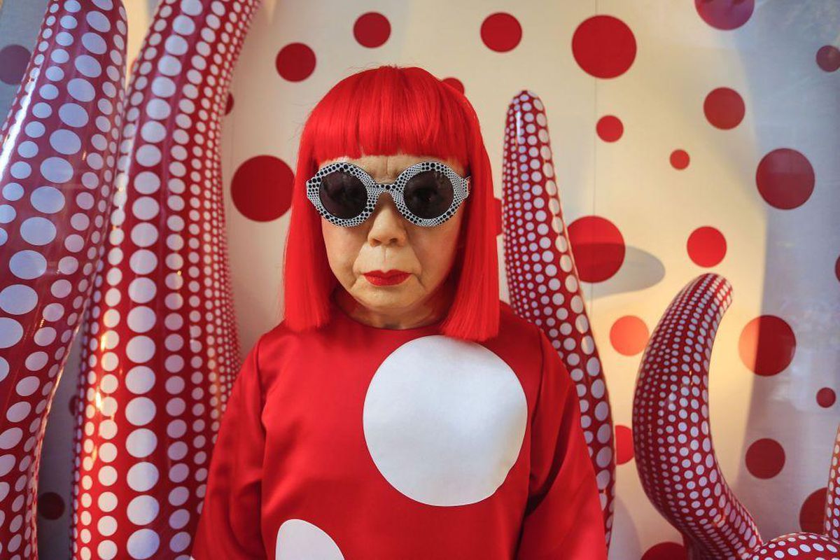 Yayoi Kusama Öldü mü, Neden Öldü? Dünyaca Ünlü Japon Sanatçı Kaç Yaşındaydı?