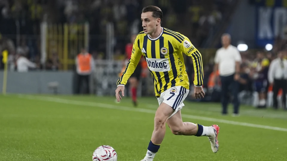 Fenerbahçe'de İsmail Kartal'ın Yüzünü Güldüren Haber! Samsunspor Maçı Öncesi Çifte Müjde