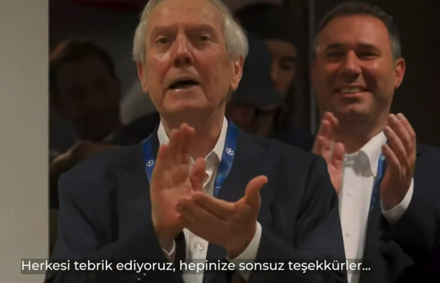 Fenerbahçe'nin Şampiyonlar Ligi Bileti Sonrası Aziz Yıldırım'ın Soyunma Odası Görüntüleri Ortaya Çıktı
