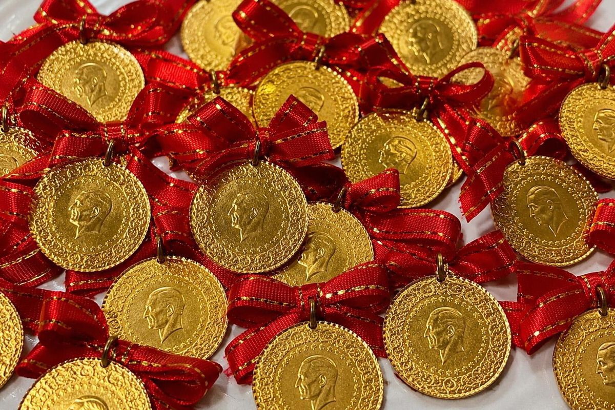 Altında Bir Anda Tablo Değişti! Gram Altın 7 Bin TL'nin Altına İndi, Ons Altında Sert Düşüş Yaşandı
