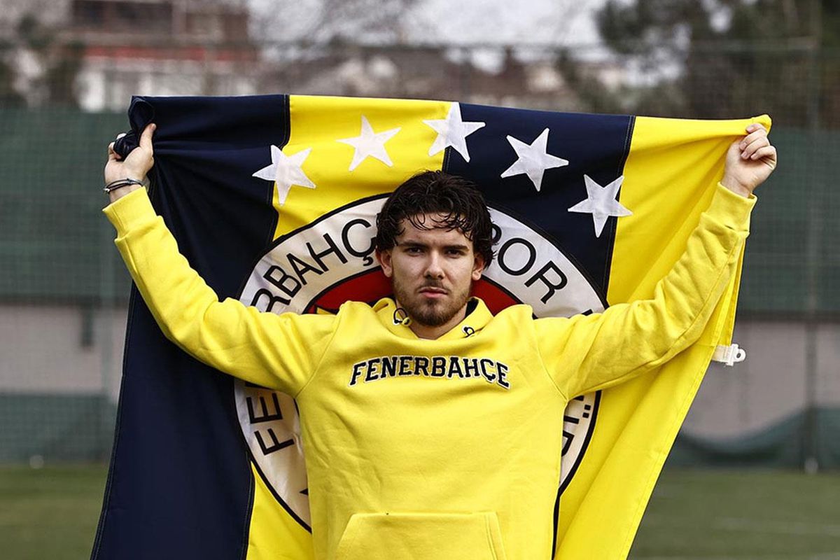Ferdi Kadıoğlu Fenerbahçe'ye Dönecek mi? Brighton Teknik Direktörü Fabian Hürzeler'den Transfer Açıklaması