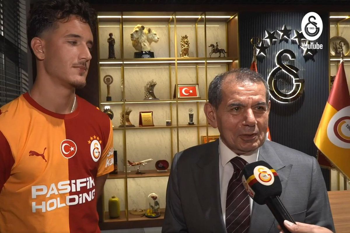 Dursun Özbek Onu Öve Öve Bitiremedi! Deniz Gül'ün Yanındaki Hareketi Dikkatlerden Kaçmadı