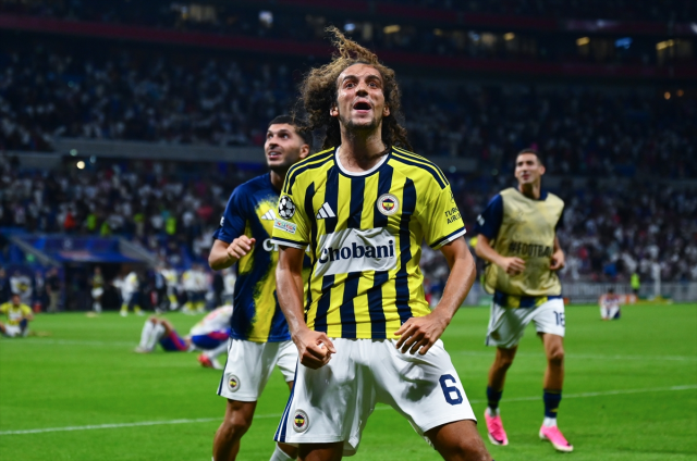 Fenerbahçe'de Guendouzi ve Greenwood İçin Kritik Bekleyiş! UEFA'dan Kaç Maç Ceza Gelebilir?