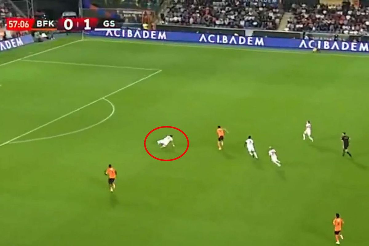 Başakşehir Maçında Gözler Abdülkerim’e Çevrildi! Şampiyonlar Ligi’nde Nasıl Oynayacağız?