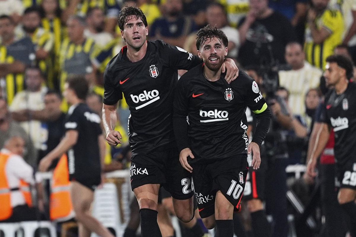Serdal Adalı'dan Fenerbahçe Galibiyetine 1,5 Milyon Euro'luk Jest! Kaptan Orkun Kökçü'nün Cevabı Şaşırttı