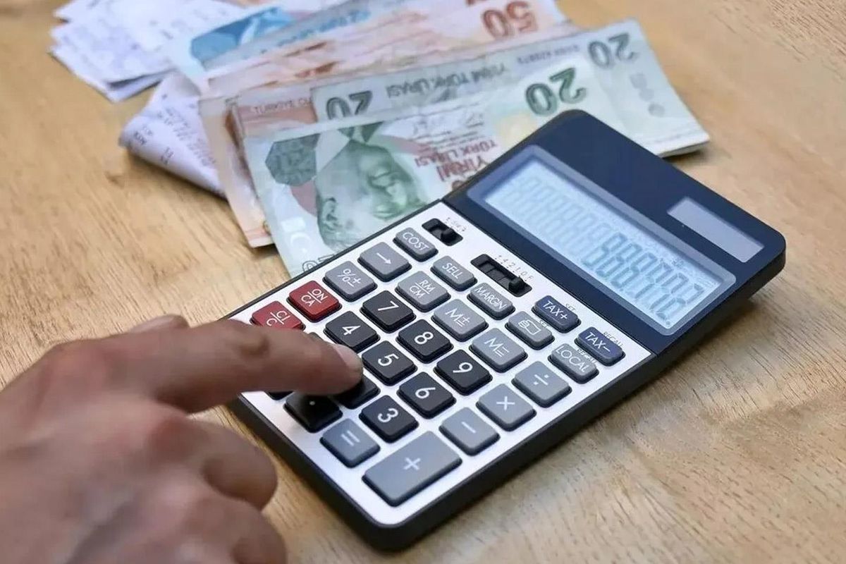 Memur ve Emeklinin 2027 Zam Hesabı Değişti! OVP Tahminine Göre Yeni Maaşlar Tek Tek Ortaya Çıktı