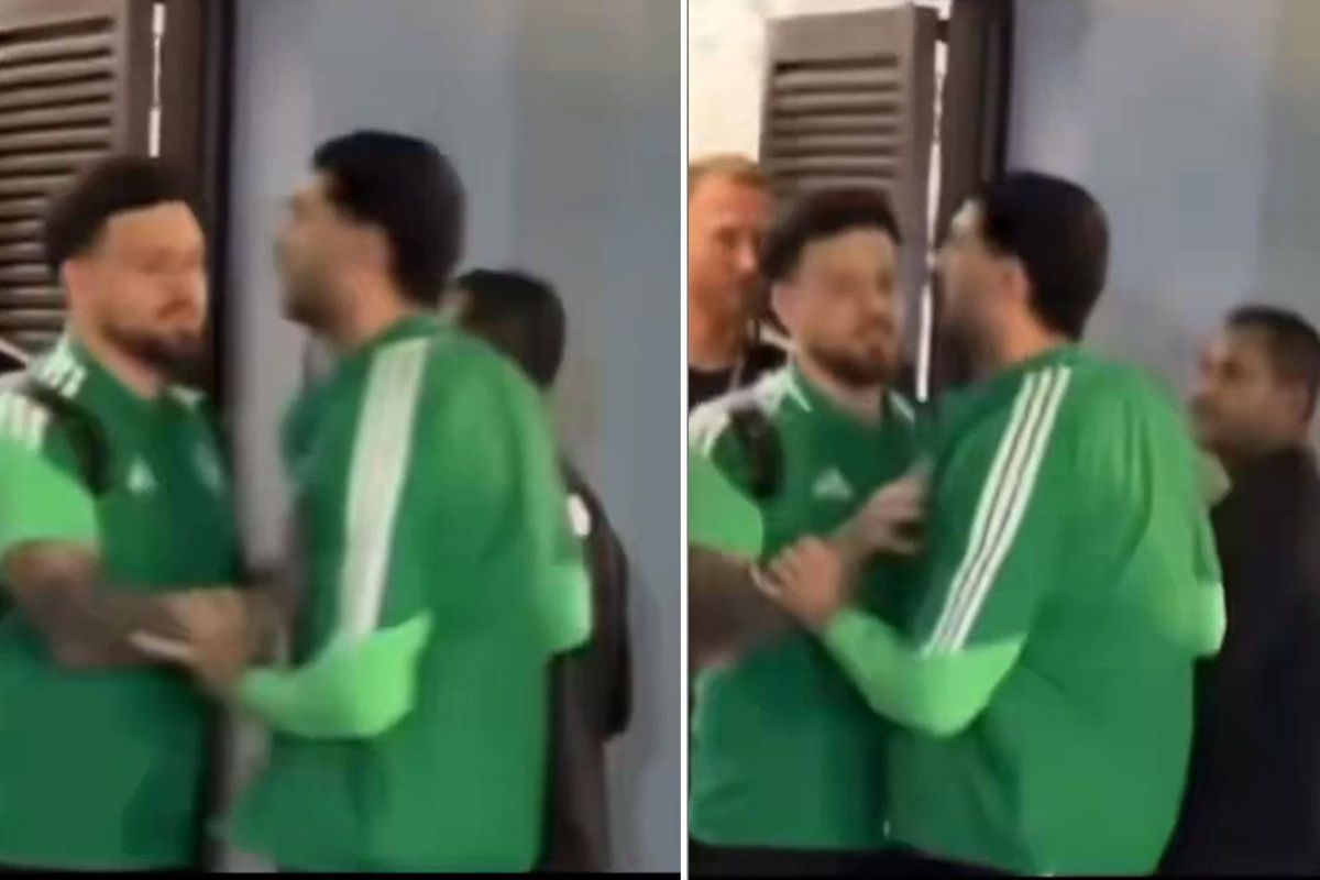 Merih Demiral'ı Hedef Alan Paylaşım Ortalığı Karıştırdı! Soyunma Odasına Gittiği Anlar Kamerada