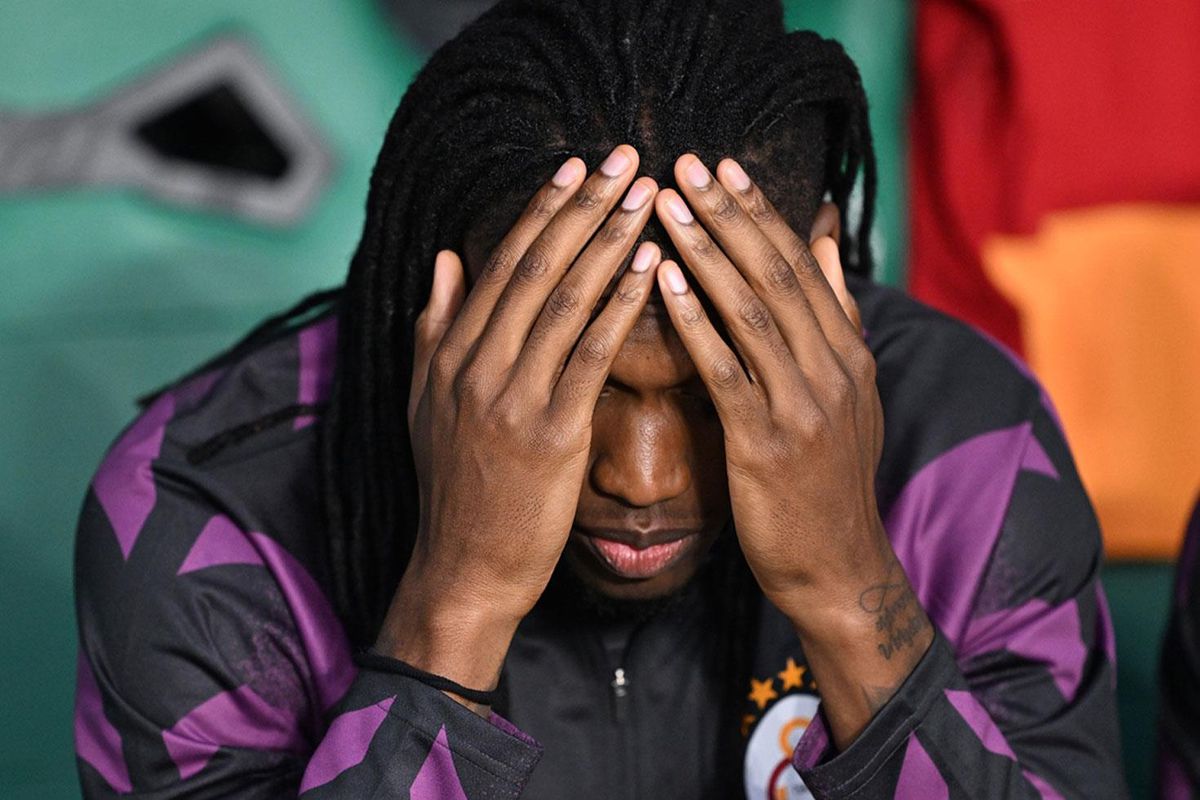 Galatasaraylı Rafael Leao Eski Evine Döndü, Tribünlerden Beklemediği Karşılık Geldi