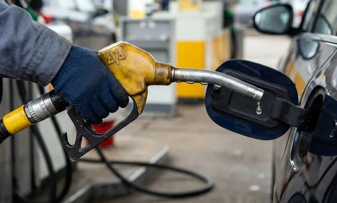 Araç Sahipleri Güne Yeni Fiyatlarla Başladı: Benzine 3,20 TL Zam Geldi