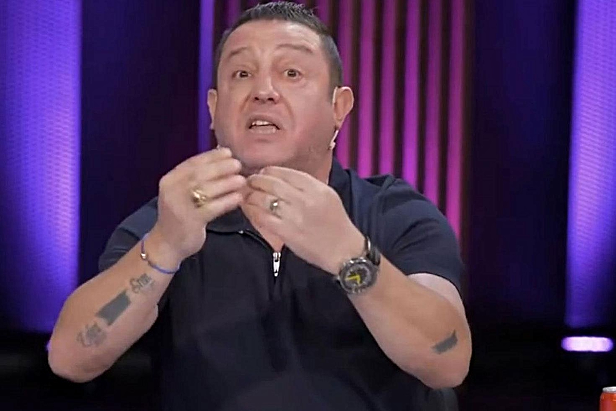 Nihat Kahveci Fenerbahçe İçin Canlı Yayında Resti Çekti: “Şampiyon Olsun, 100 Forma Hediye Edeceğim”