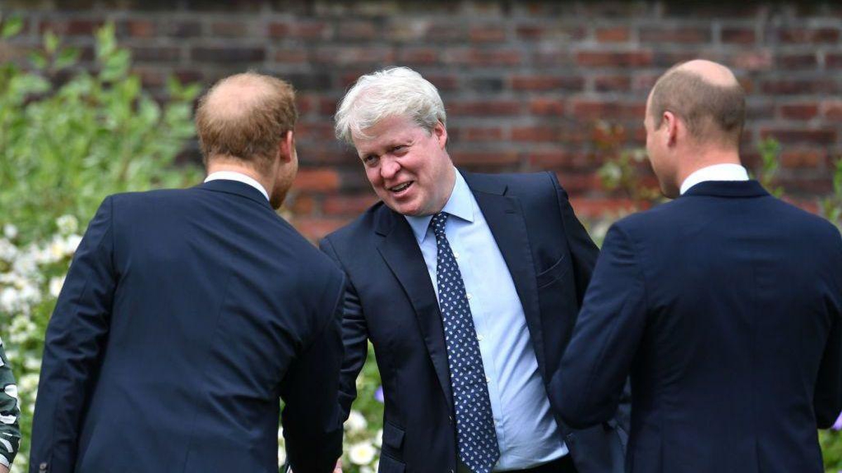 Prenses Diana’nın Henüz Raflara Çıkmayan Kitabında Şaşırtan Olay: Kopyaları Kamyondan Çalındı