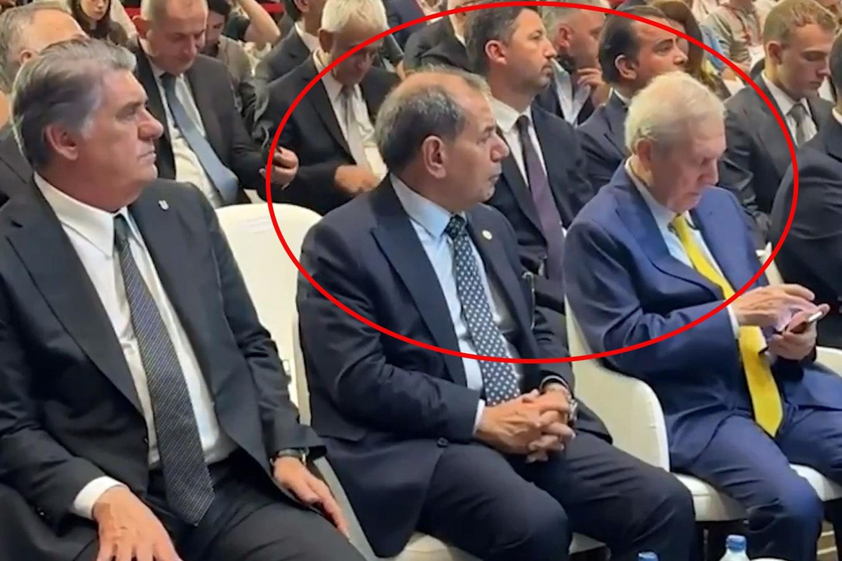 Aziz Yıldırım ile Dursun Özbek Yan Yana Geldi: Özbek’in Telefon Ekranına Baktığı Anlar Dikkat Çekti